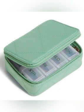 Vera Bradley Tavel pill organizer green
